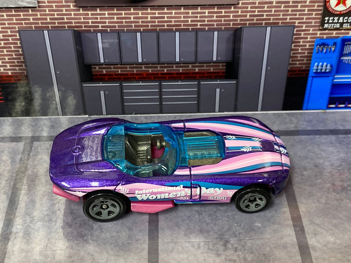 Loose Hot Wheels - RR Roadster - International Womens Day Purple and Pink — view 2