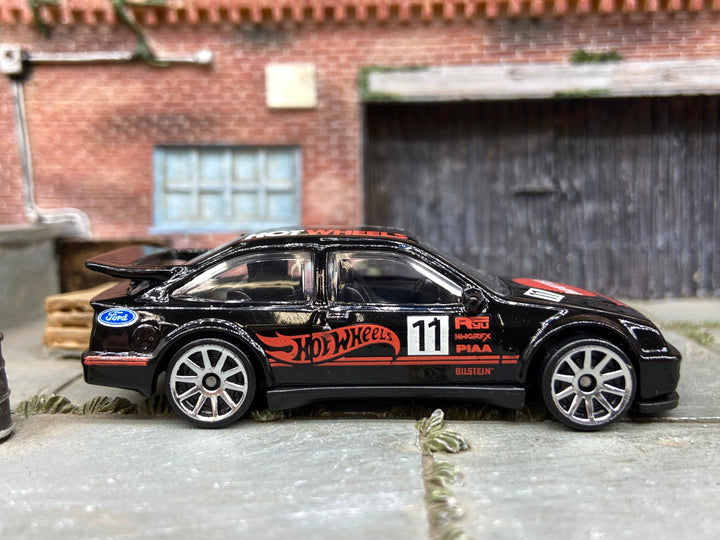 Loose Hot Wheels – 1987 Ford Sierra Cosworth, Black Race Livery — view 2
