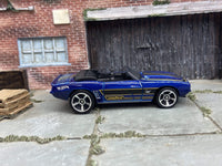 Loose Hot Wheels - 1969 Chevy Camaro Convertible - Blue and Black — view 3