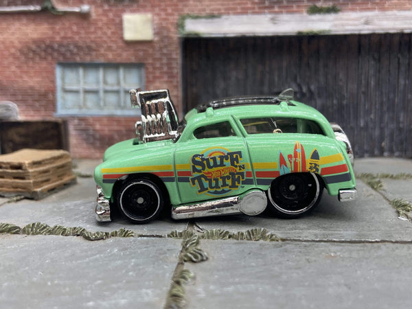 Loose Hot Wheels - Surf'n Turf Surf Wagon - Green
