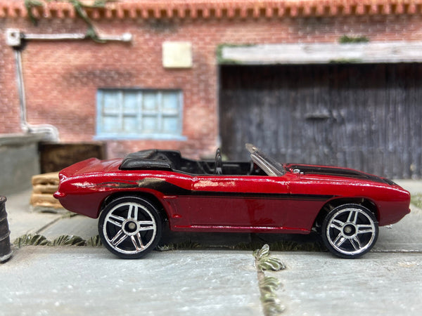 Loose Hot Wheels - 1969 Chevy Camaro Convertible - Dark Red and Black