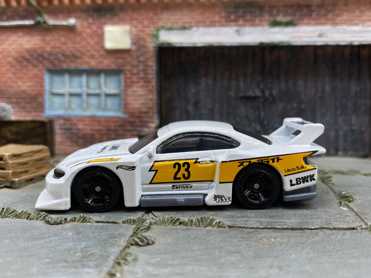 Loose Hot Wheels - LB Super Silhouette Nissan Silvia S15 - White and Yellow LBWK