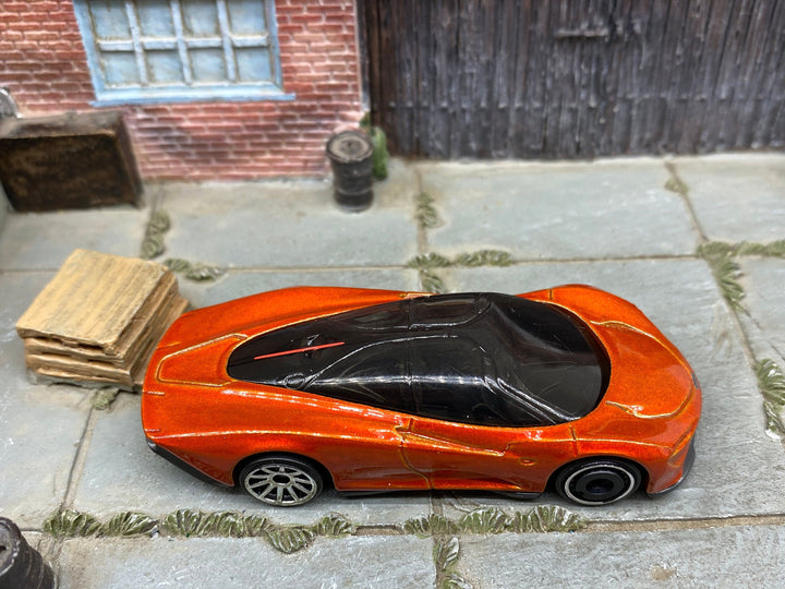 Loose Hot Wheels - McLaren Speedtail - Orange — view 2