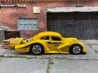 Loose Hot Wheels - VW Volkswagen Kafer Racer Race Car - Mooneyes Yellow