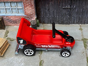 Loose Hot Wheels - Draggin' Wagon - Red and White Hot Wheels — view 2
