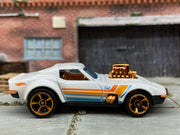 Hot Wheels '68 Chevy Corvette, Gas Monkey Garage, Pearl White & Gold