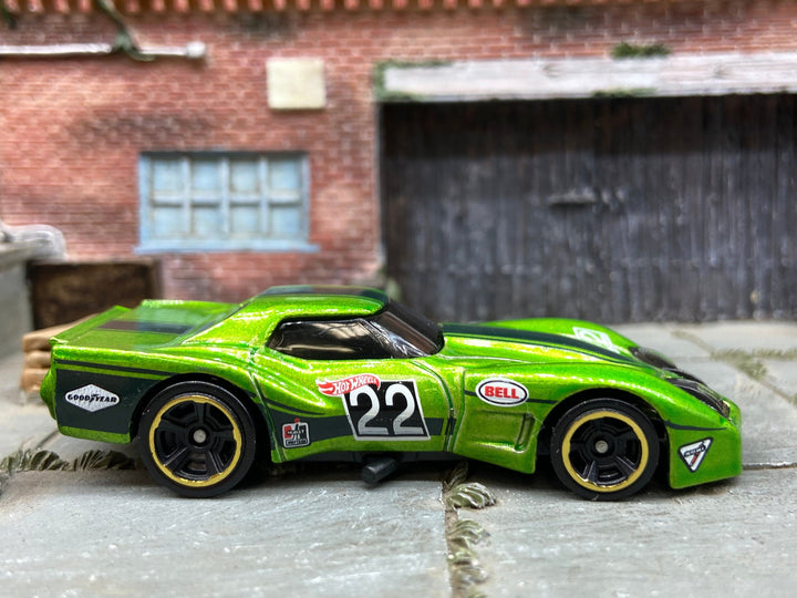 Loose Hot Wheels - 1976 Chevy Corvette Greenwood - Green and Black 22