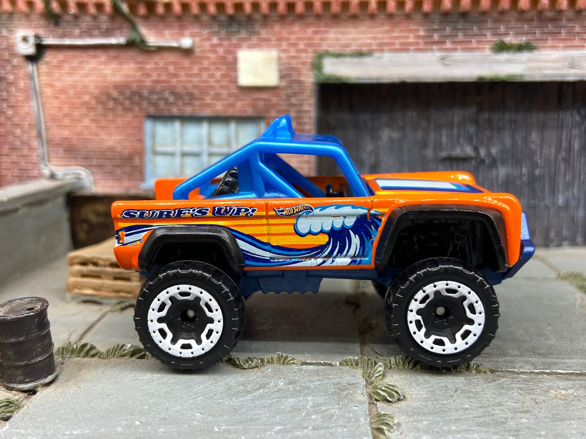 Loose Hot Wheels - Ford Bronco 4×4 - Orange Surfs Up Livery