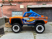 Loose Hot Wheels - Ford Bronco 4×4 - Orange Surfs Up Livery — view 3