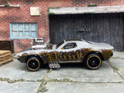 Loose Hot Wheels - Rodger Dodger - Gray, Black and Gold — view 3