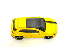 Loose Hot Wheels - 2019 Mercedes-Benz A Class - Yellow and Black — view 2