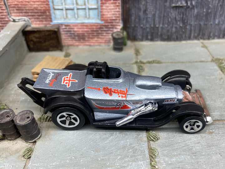 Loose Hot Wheels Super Comp Dragster Dressed in Silver — view 2