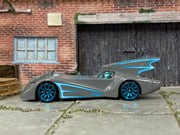 Loose Hot Wheels - Batman Batmobile The Brave and The Bold - Gray and Blue — view 3