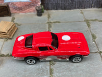 Loose Hot Wheels - 1964 Chevy Corvette Sting Ray - Red and White — view 2
