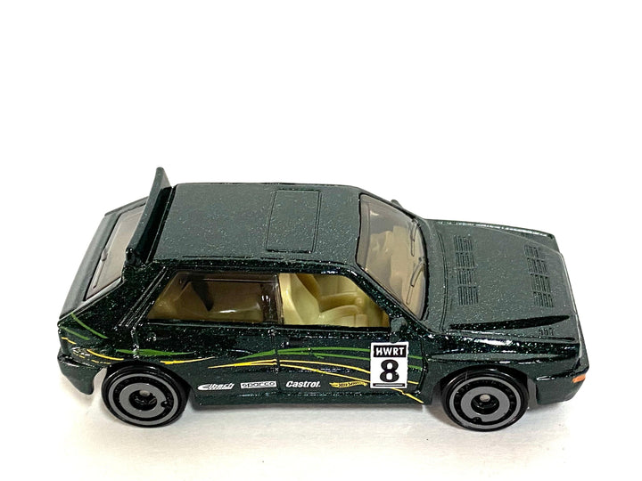 Loose Hot Wheels - Lancia Delta Integrale Race Car - Green 8 Race Livery — view 2