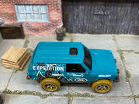 Loose Hot Wheels - Range Rover Classic - Teal Hot Wheels Expedition — view 2