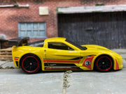 Loose Hot Wheels - Chevy Corvette C6-R Race Car - Yellow, Red and Black 3 — view 3