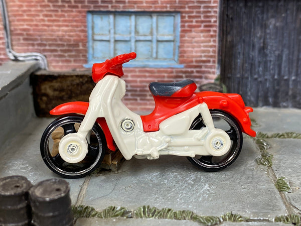 Loose Hot Wheels - Honda Super Cub Motorcycle - Red and White