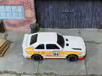 Loose Hot Wheels - 1984 Audi Sport Quattro - White and Yellow #84 — view 2
