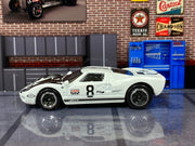 Loose Hot Wheels - Ford GT40 - White and Black 8 — view 3