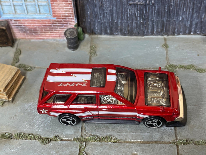 Loose Hot Wheels - Nissan Maxima Drift Car - Dark Red and White — view 2