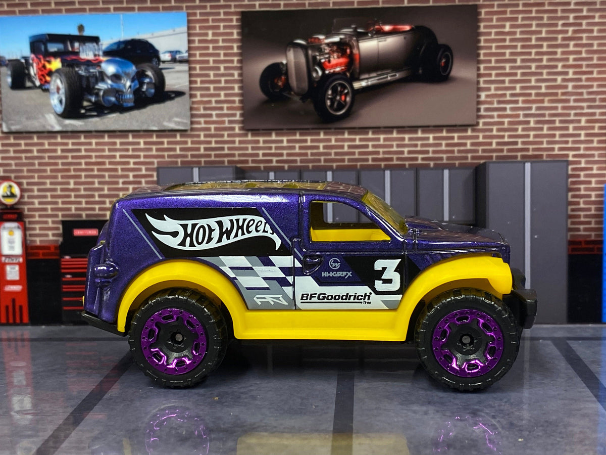 Loose Hot Wheels Power Panel - Purple and Yellow Diecast Car