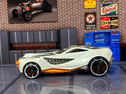 Loose Hot Wheels - Urban Agent - White, Black and Orange — view 3