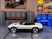 Loose Hot Wheels - Mazda MX-5 Miata - White and Pink Pang Racing — view 3