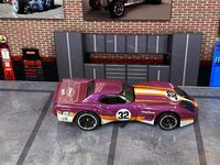 Loose Hot Wheels - 1976 Chevy Corvette Greenwood - Purple, Orange and White 32 — view 2