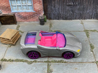 Loose Hot Wheels - Barbie Extra Toon'd - Silver and Pink — view 2