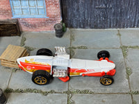 Loose Hot Wheels - Rockin Railer Drag Car - White, Red and Gold — view 2