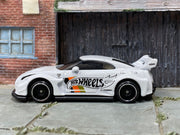 Loose Hot Wheels - Nissan 35GT-RR LB Silhouette WORKS gt - white hot wheels