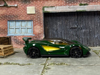 Loose Hot Wheels - McLaren Elva - Green and Yellow — view 3
