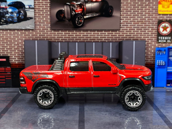 Loose Hot Wheels - 2023 Dodge Ram 1500 4x4 Truck - Red and Black