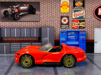 Loose Hot Wheels - 2013 Dodge Viper - Red (Gold Wheels) — view 3