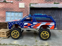 Loose Hot Wheels - Chevy Blazer 4X4 - Blue Stars and Stripes — view 3