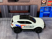 Loose Hot Wheels - Volvo XC40 Recharge - White — view 2