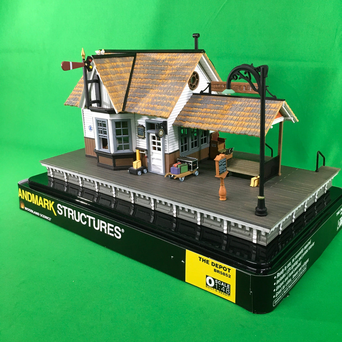 Woodland Scenics BR5852 O Scale The Depot – Built & Ready– product image