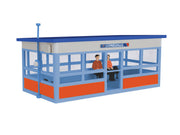Lionel 2430040 Lionelville passenger shelter with two seated figures