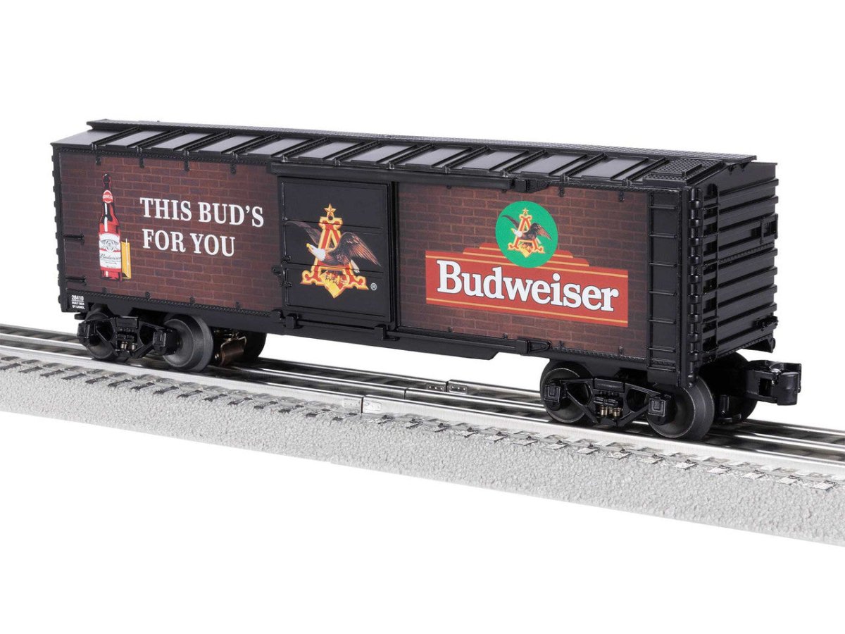 Lionel O Scale Budweiser Illuminated Bar Sign Reefer - 2428410– product image