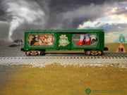 Lionel O Scale Wizard of Oz Illuminated Red Slippers Box Car - 2428050 — exact product view 4