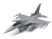 Tamiya 1/48 Lockeed F-16C (Block 25/32) – 61101 — exact product reference view 3
