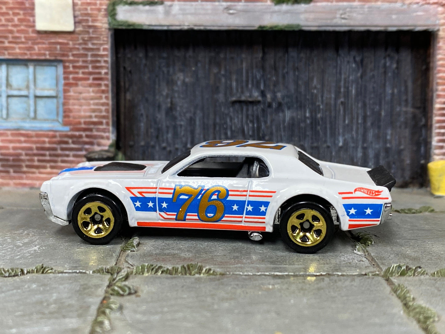 Loose Hot Wheels - 1968 Mercury Cougar - White Stars and Stripes