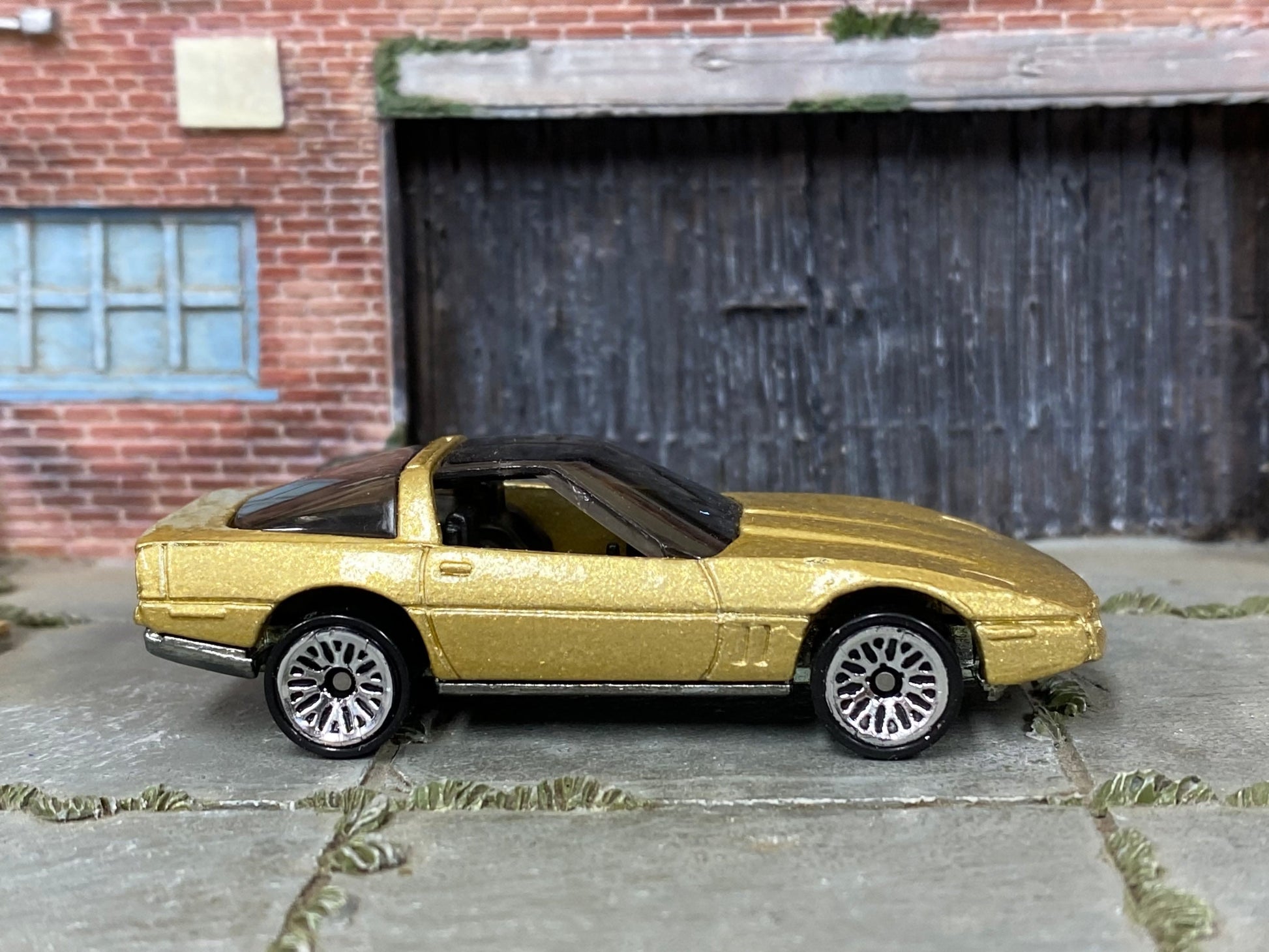 Loose Hot Wheels - 1980 Chevy Corvette - Gold (Metal Bottom)
