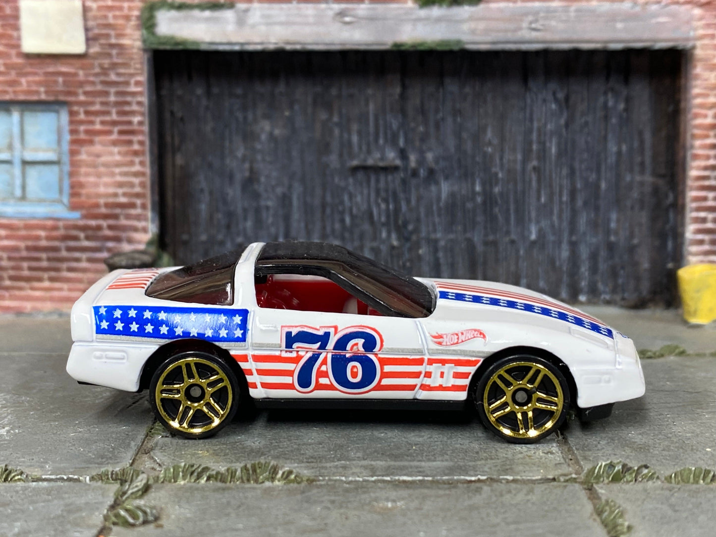 Loose Hot Wheels - 1984 Chevy Corvette - White Stars and Stripes