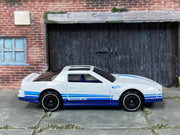 Loose Hot Wheels - 1984 Pontiac Firebird - White and Blue