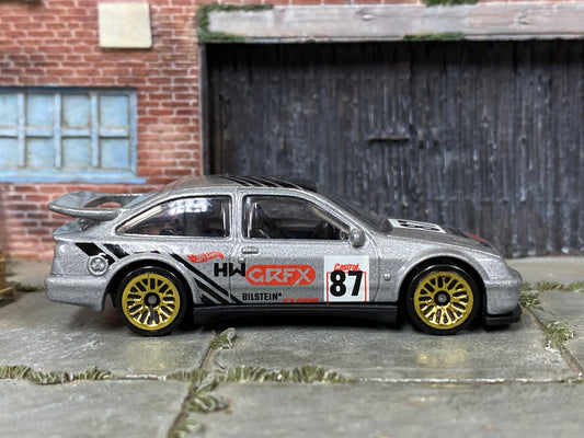 Loose Hot Wheels - 1987 Ford Sierra Cosworth - Silver and Black 87