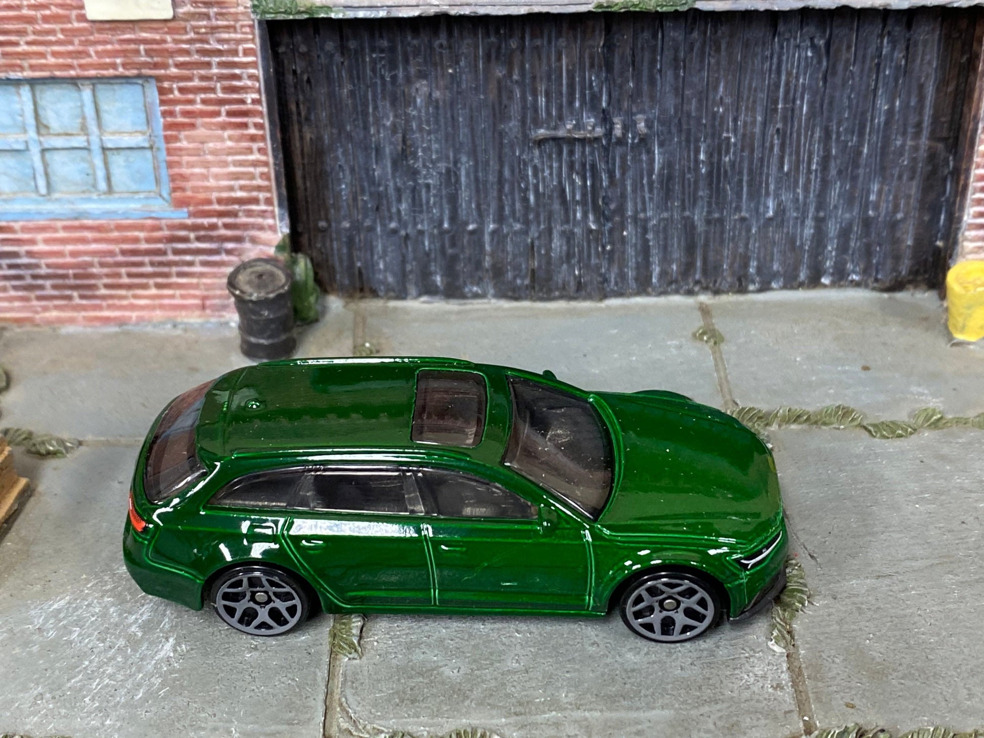 Loose Hot Wheels - 2017 Audi RS6 Avant - Green