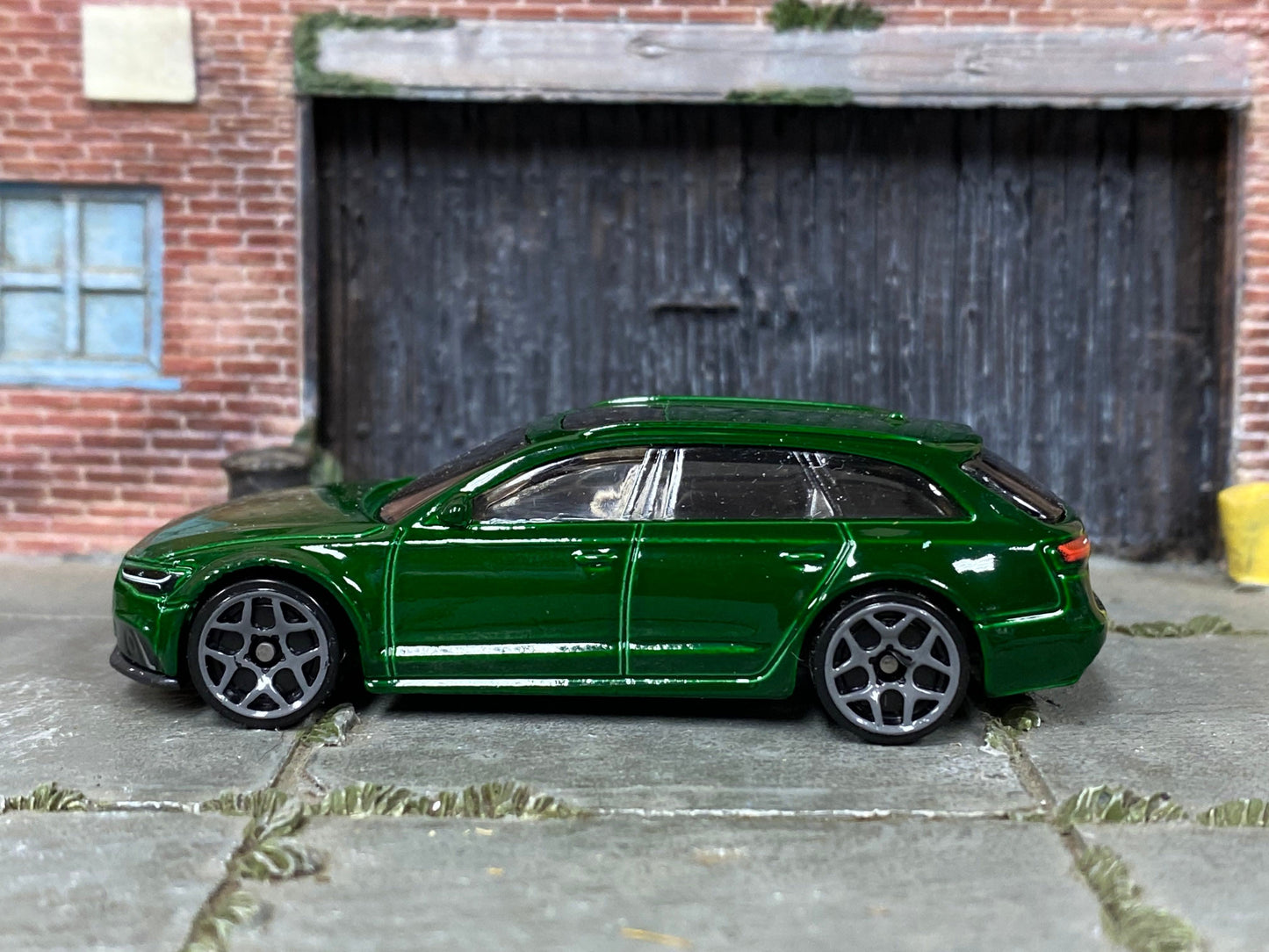 Loose Hot Wheels - 2017 Audi RS6 Avant - Green