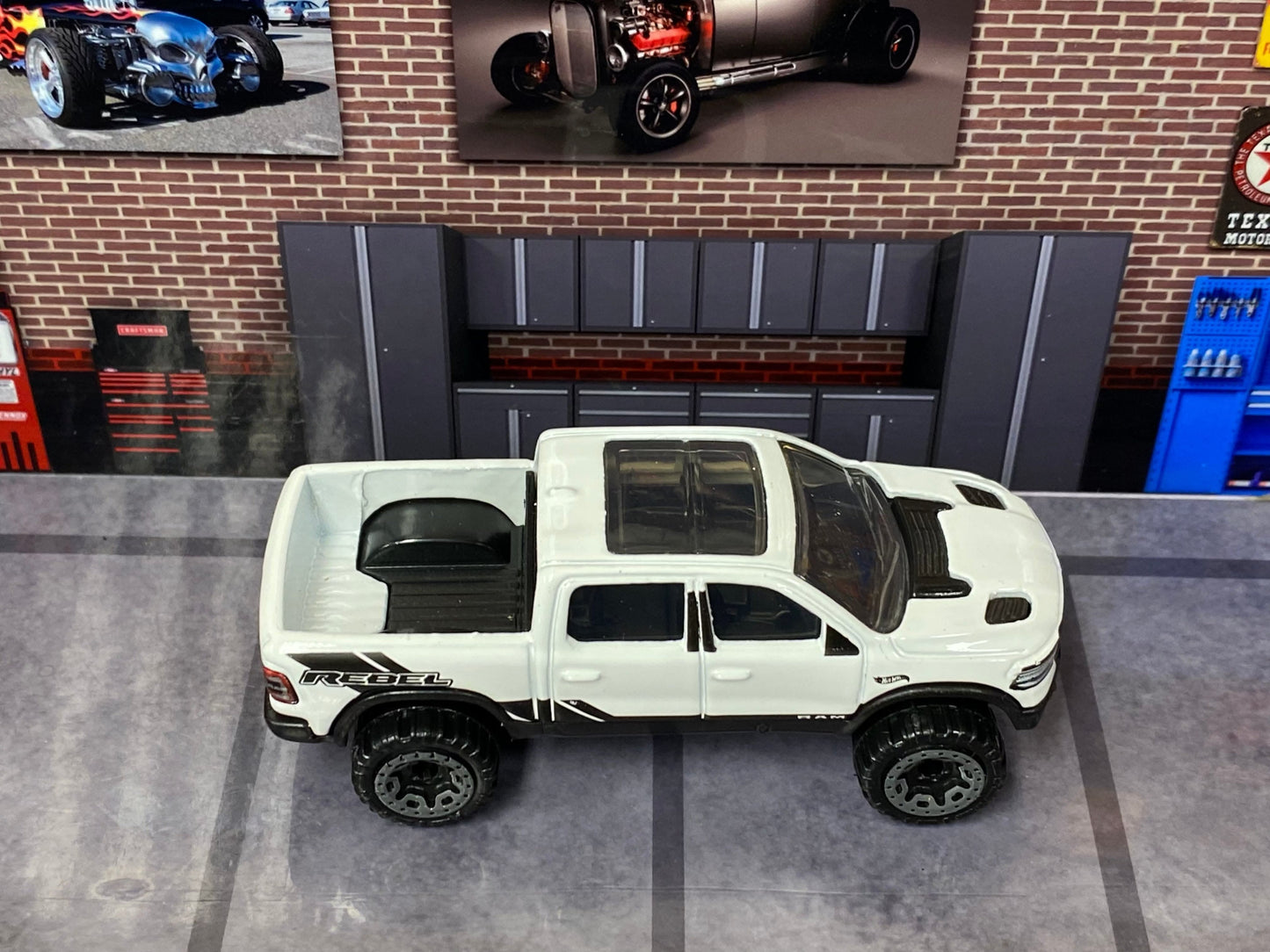 Loose Hot Wheels - 2020 Dodge Ram 1500 Rebel 4x4 Truck - White